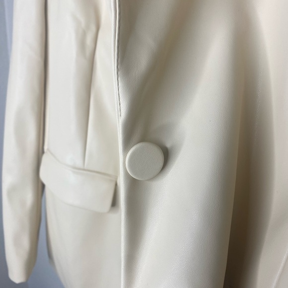 WeWoreWhat Vegan Leather Classic Blazer / Tan / Khaki / Size Medium - Picture 5 of 11